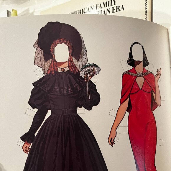 Joan Crawford Paper Dolls in Full Color by Tom Tierney – 1983 Dover Publications - Picture 3 of 12